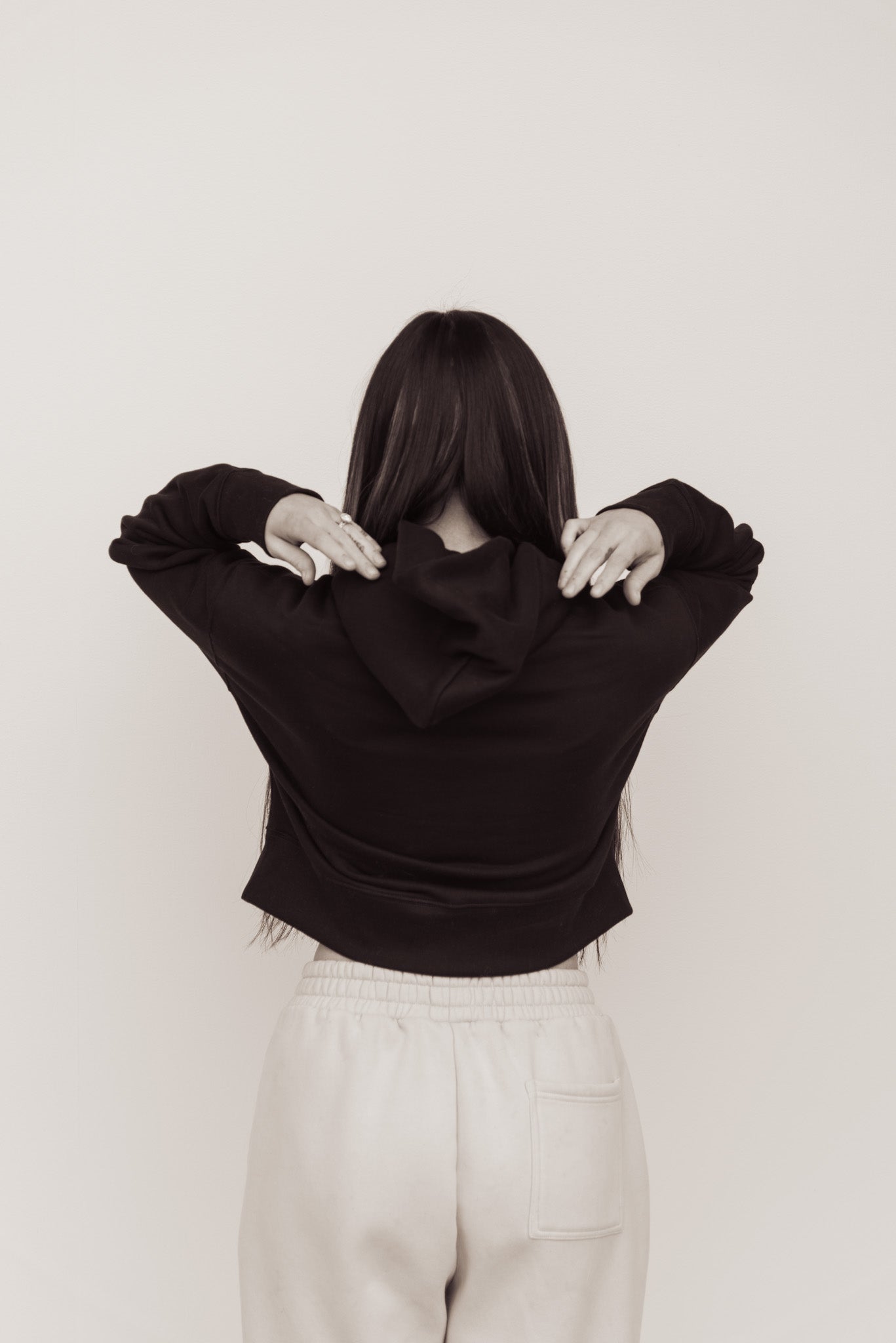 Air Dadtok Crop Hoodie